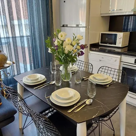Aura Homes One Bedroom Near Cleopatra * 阿拉尼亚